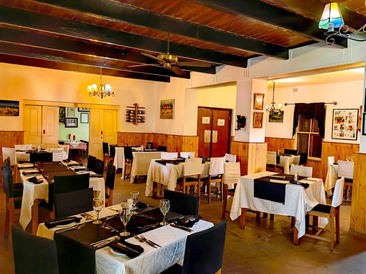 Albertinia Hotel Exterior photo