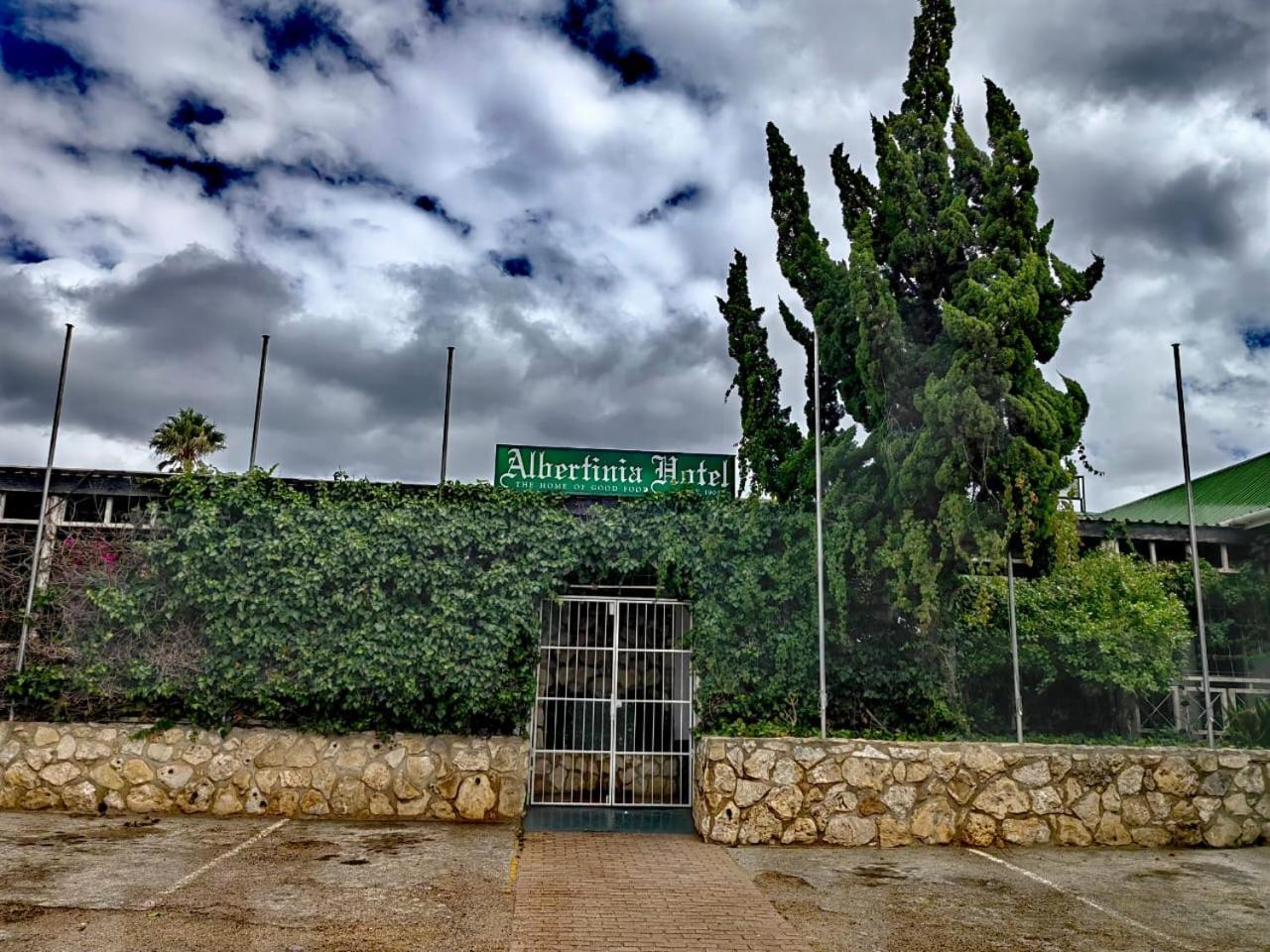 Albertinia Hotel Exterior photo